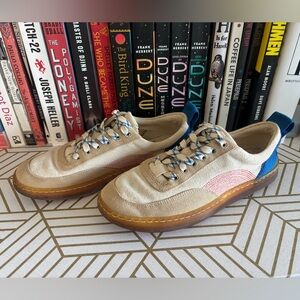 NWOT Everlane The Tread-Bare Sneaker (women’s 7)